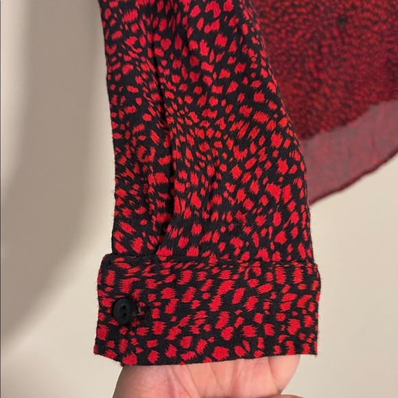 Melissa Newton animal print button down blouse size petite small - Picture 4 of 6